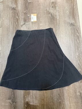 Horny Toad Black A-Line Skirt with Curved Stitch Accents